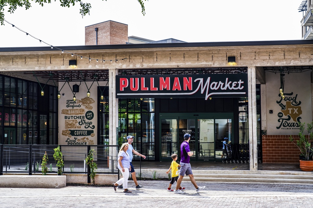 Pullman Market