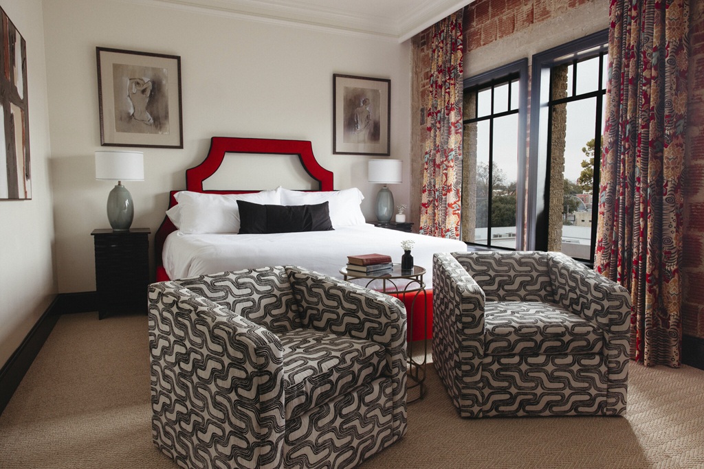 Historic New Braunfels Hotel