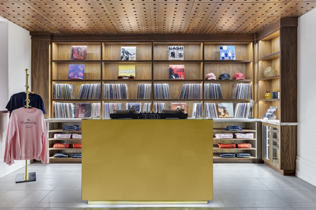 Downtown Hotel Announces