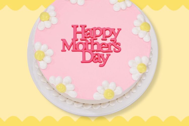 Celebrate Mother’s Day with a Special Cake