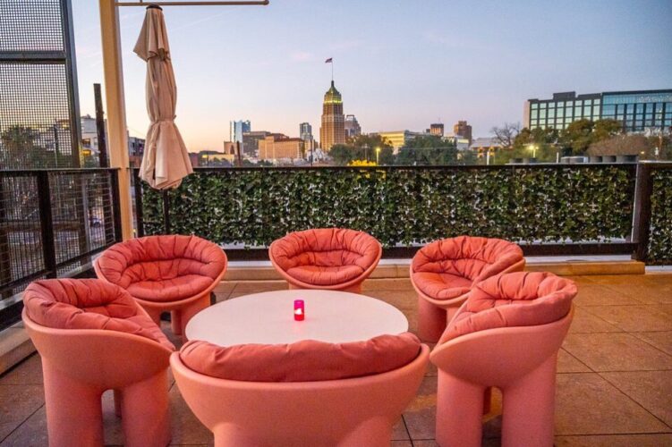 Local Spots that Offer Graduation Gatherings